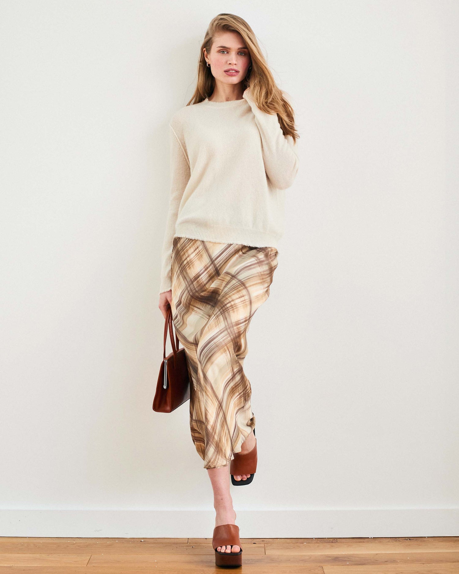 Distressed Crew - Jasmine