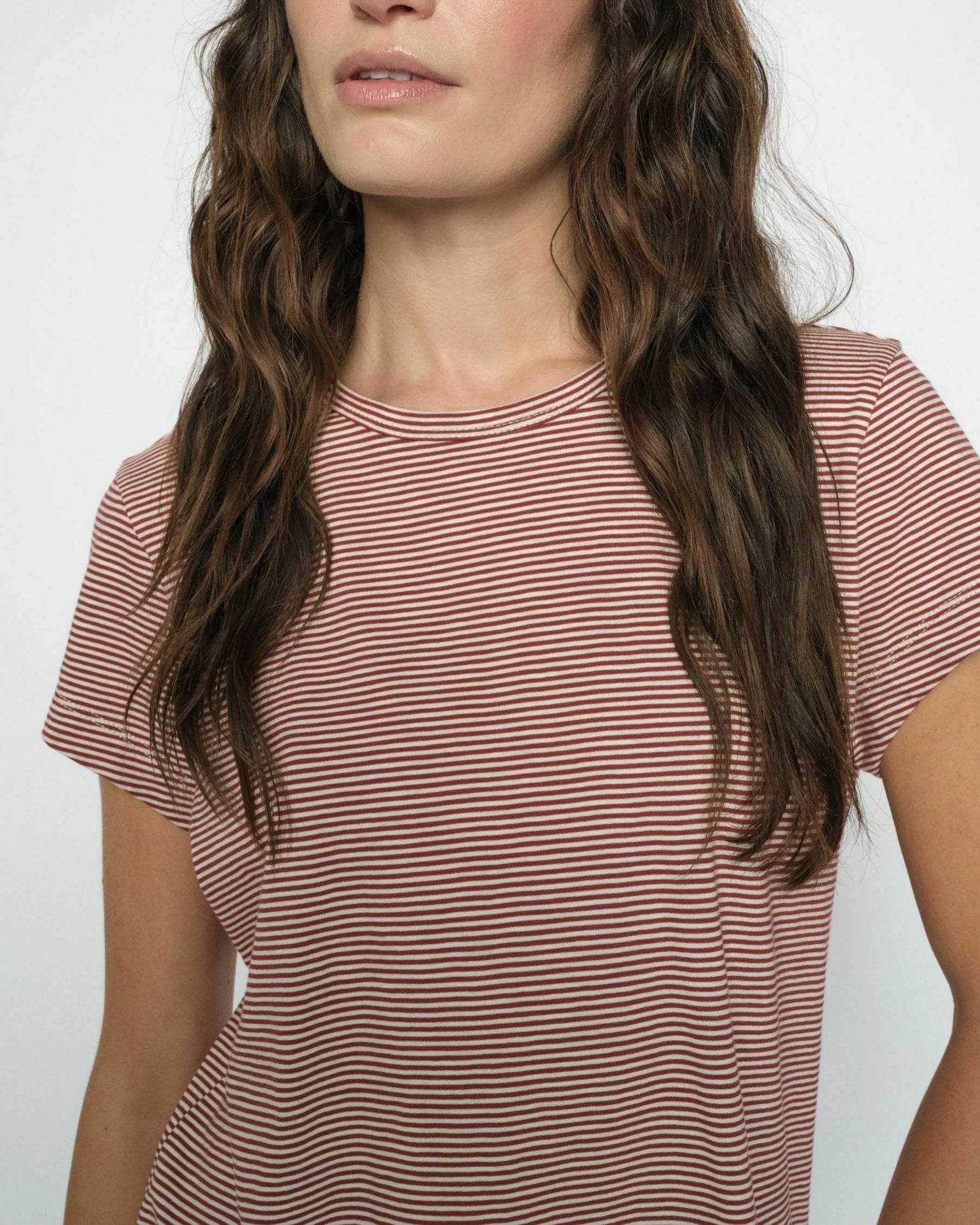 Campa O-Neck Short Sleeve Stripe Tee - Cowhide